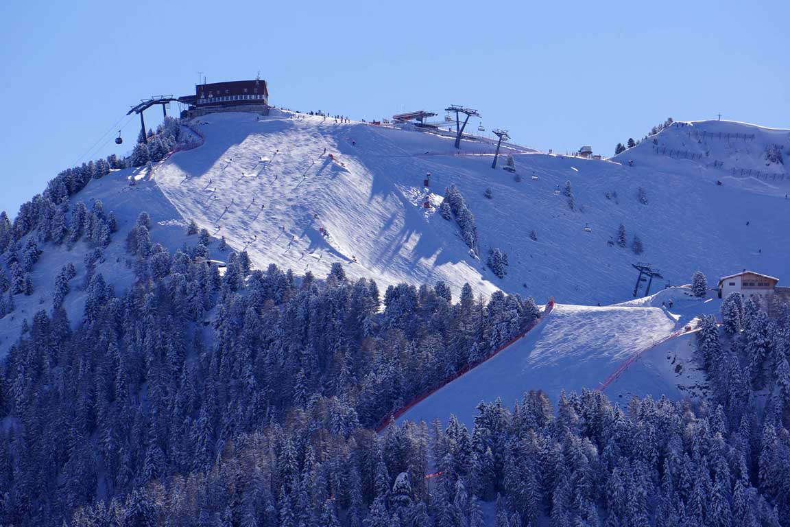 Wintersport in Italie: ski piste Ciampinoi 3 eindigt vlak voor de deur van het Garni Hotel