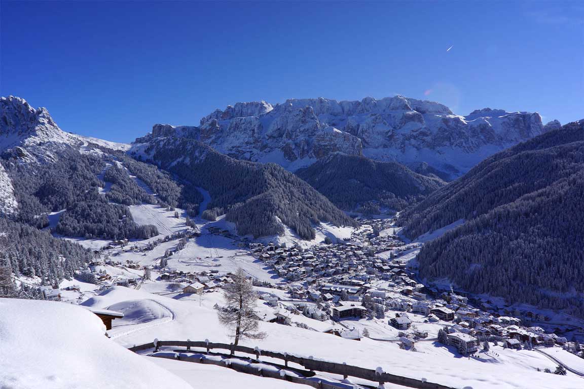 Selva Val Gardena / Wolkenstein skiing resort · Dolomiti Superski