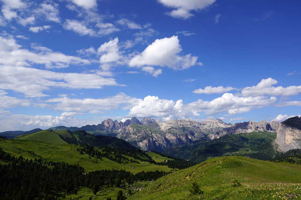 View from Città dei Sassi towards Piz Sella, Odle, Stevia and the Pizes de Cir mountain range in summer