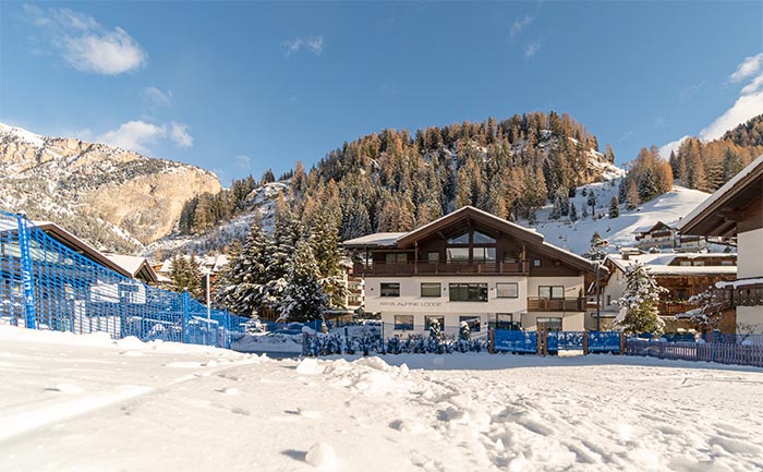 Garni Hotel on the ski slopes